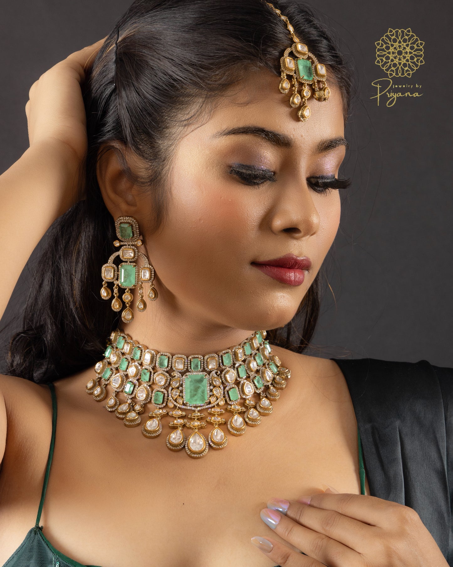 Samaira Necklace Set