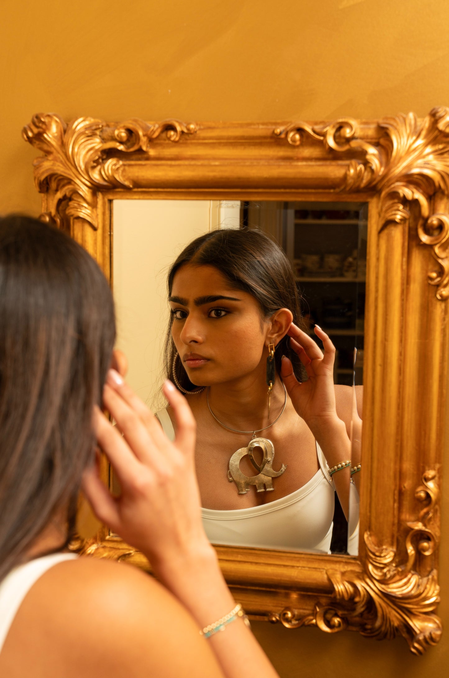 ESHANI: STRENGTH IN ELEGANCE πβ¨