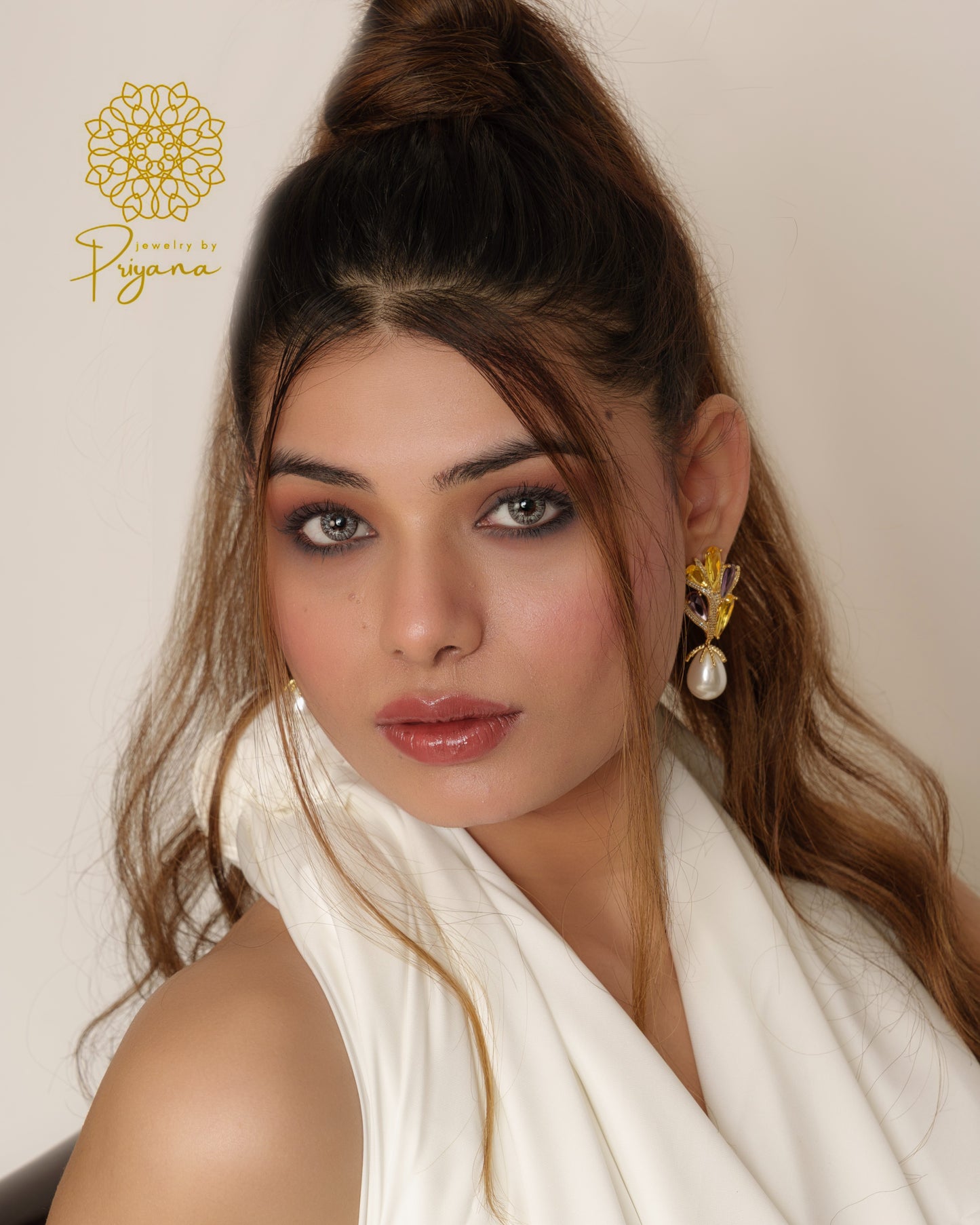 GOLDEN LEAF PEARL EARRINGS