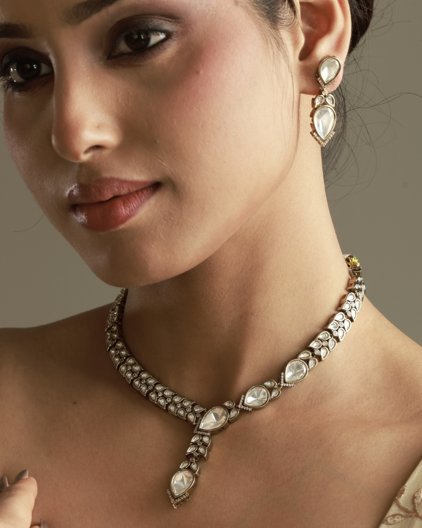 Noor Kundan Pendant Set