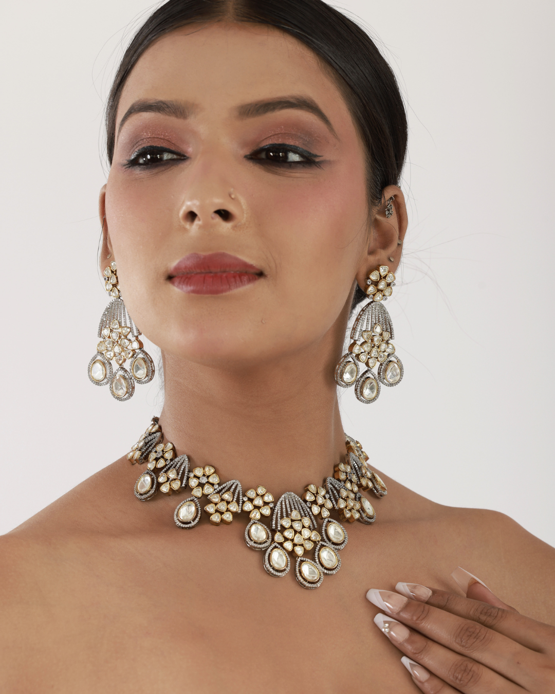 Eira Necklace Set