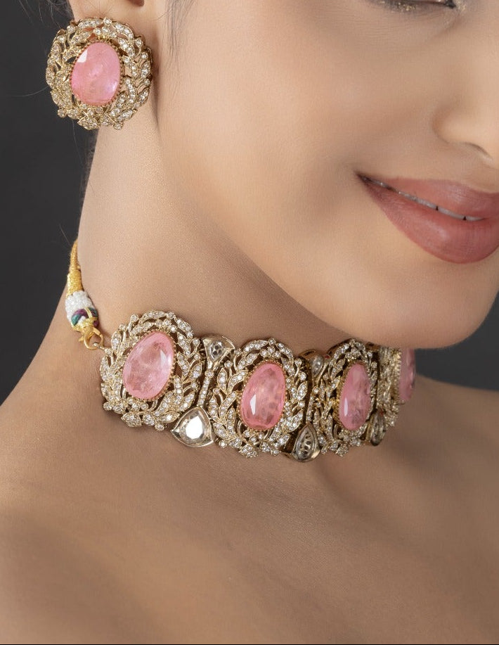 Ruhi Peach Necklace Set