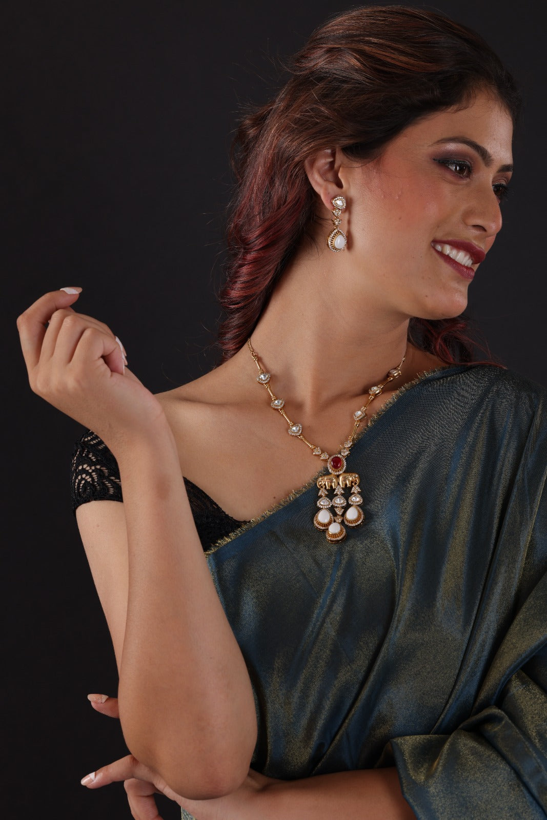 HANIA NECKLACE SET ✨