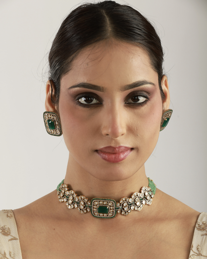 Dolly Emerald Choker Set