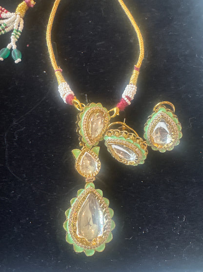 ENCHANTED EMERALD SET
