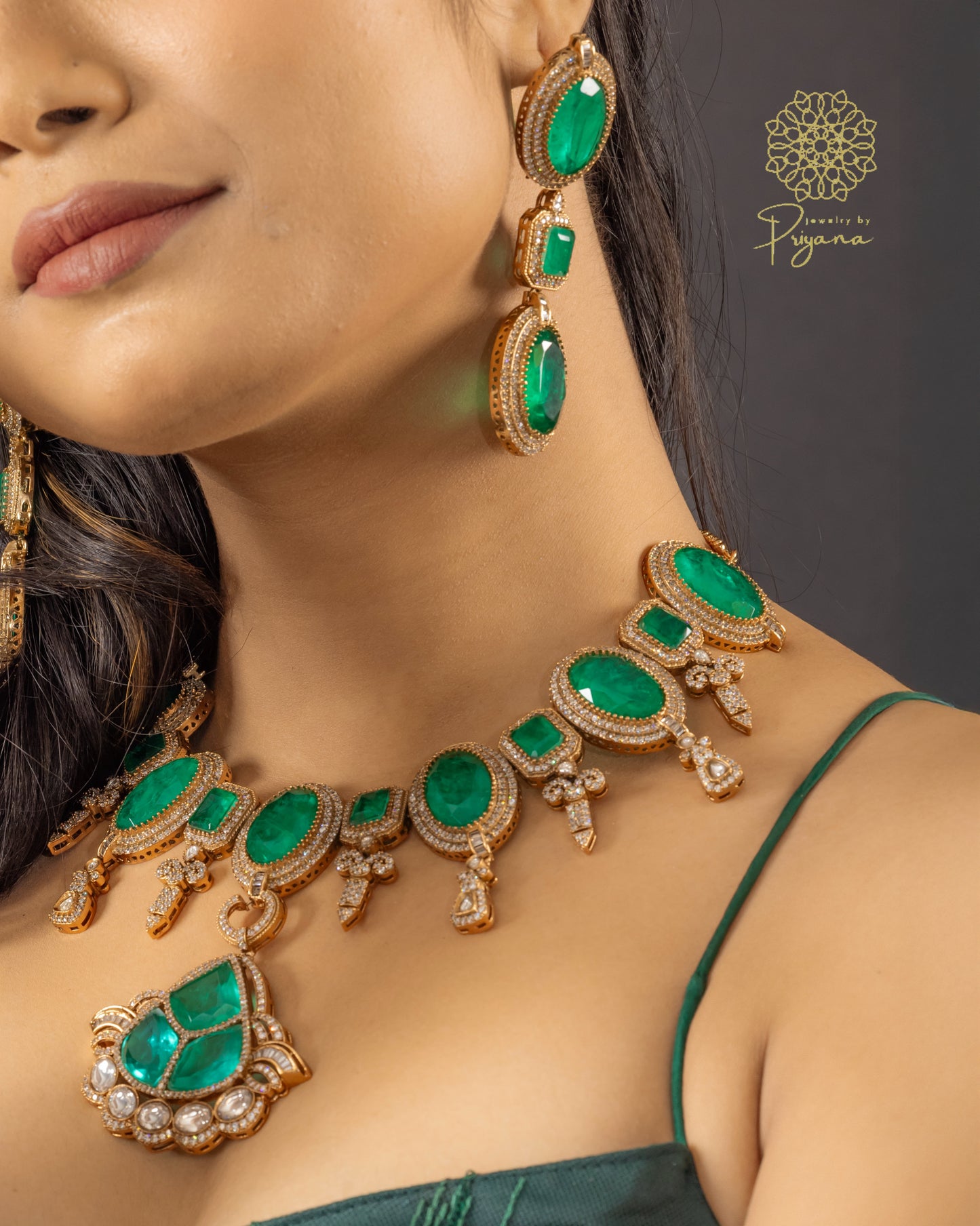 Reya Necklace Set
