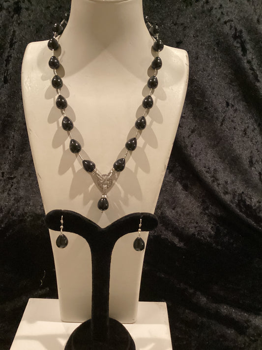 823.054