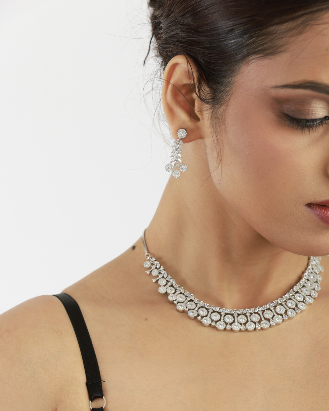 Chand Diamond-Inspired Necklace Set