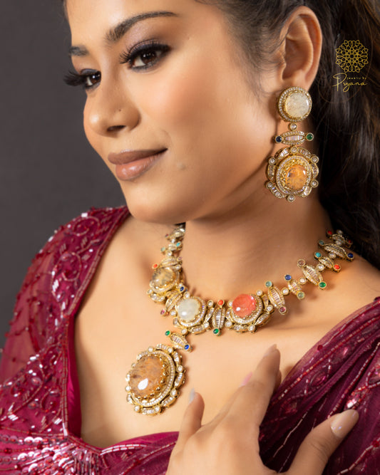 Amaira Necklace Set