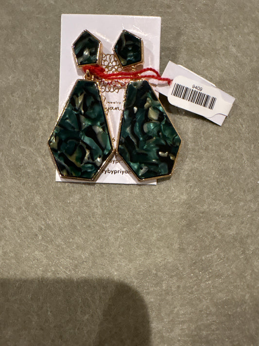 325.101