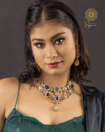 Vanya Necklace Set