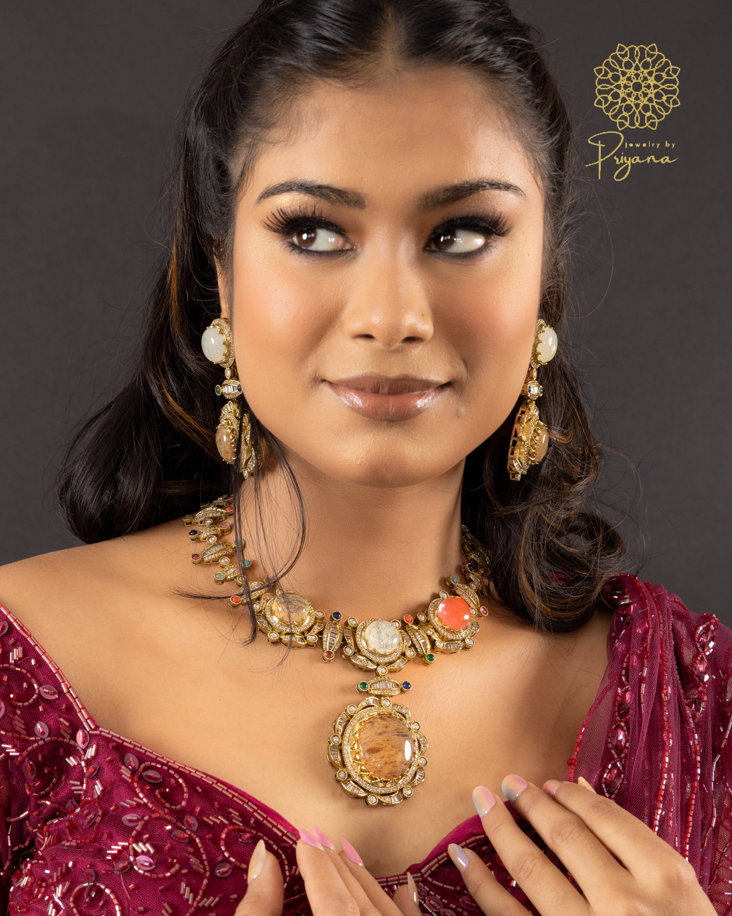 Amaira Necklace Set