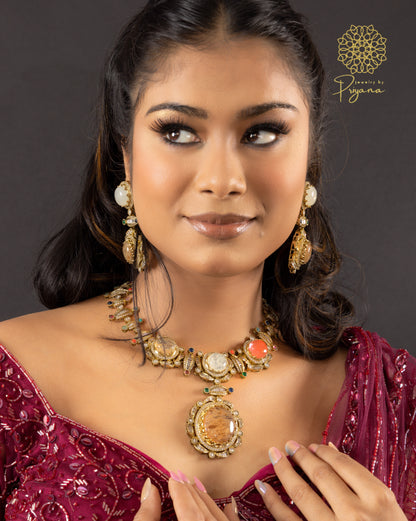 Amaira Necklace Set