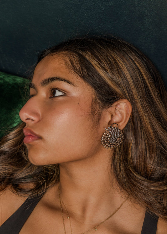 MOONAY VINTAGE SWIRL EARRINGS