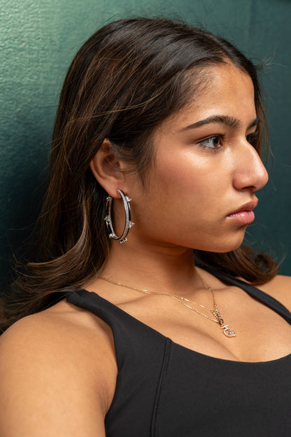 MONA EDGY HOOP EARRINGS