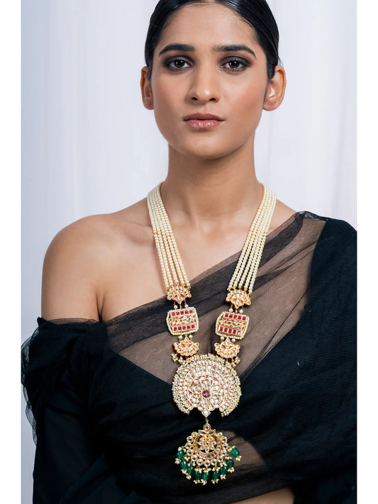 DIVYA PEARL HAAR