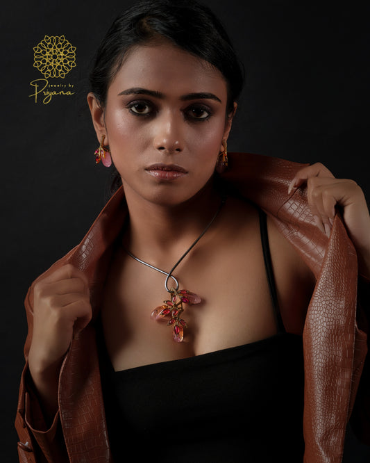 BLUSH VINE PENDANT