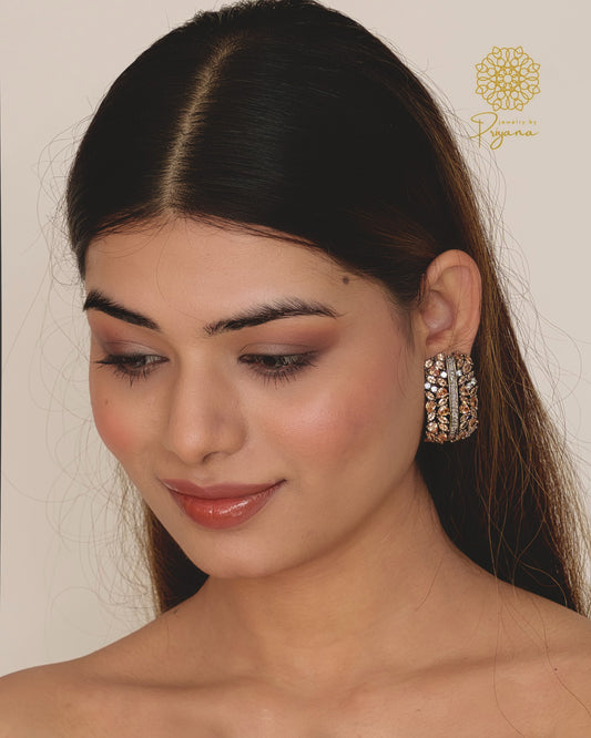 GOLDEN BLOOM HOOP EARRINGS