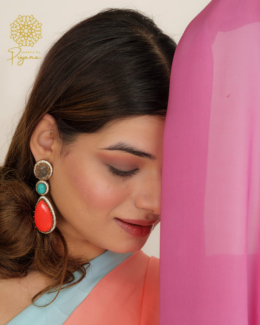 VIBRANT STATEMENT EARRINGS