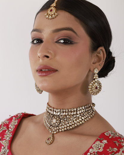 Nayantara Kundan Choker Set