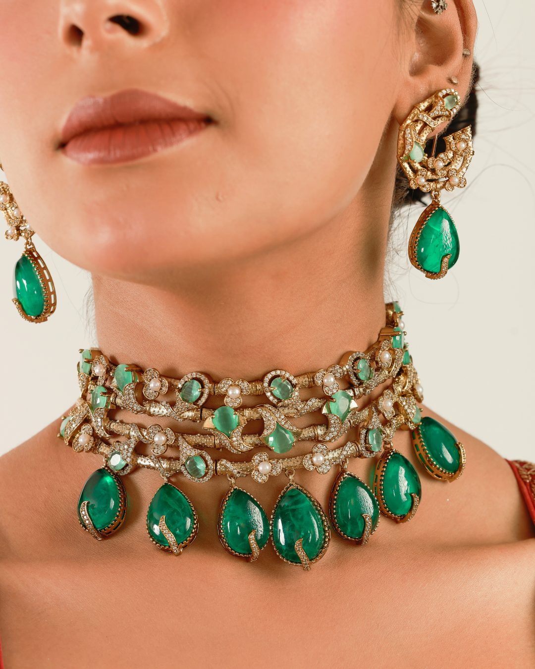Zehra Emerald Statement Choker Set