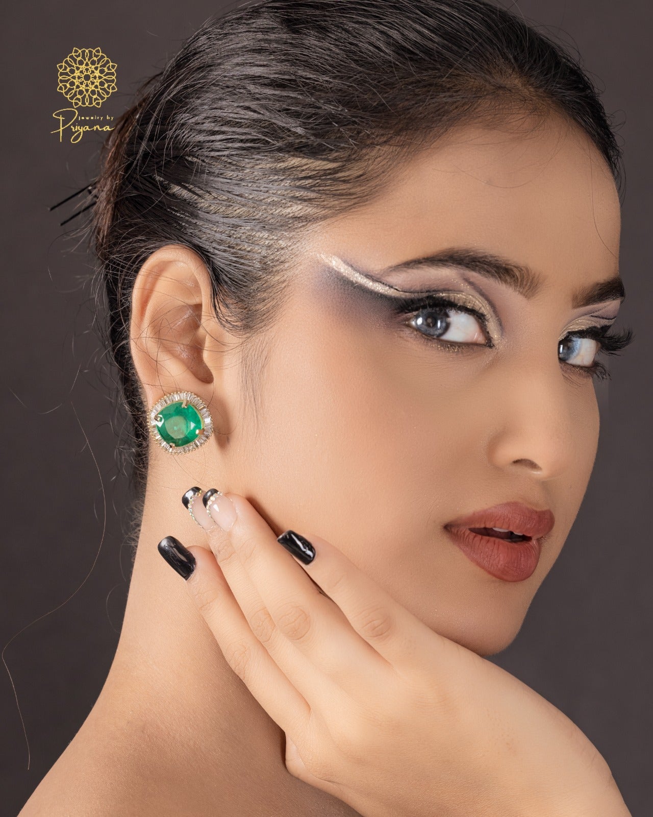 Moonay  Stud Earrings