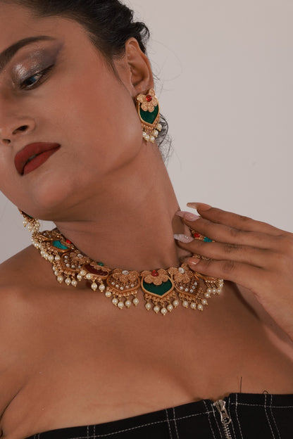 Chandrika Kundan Choker Set