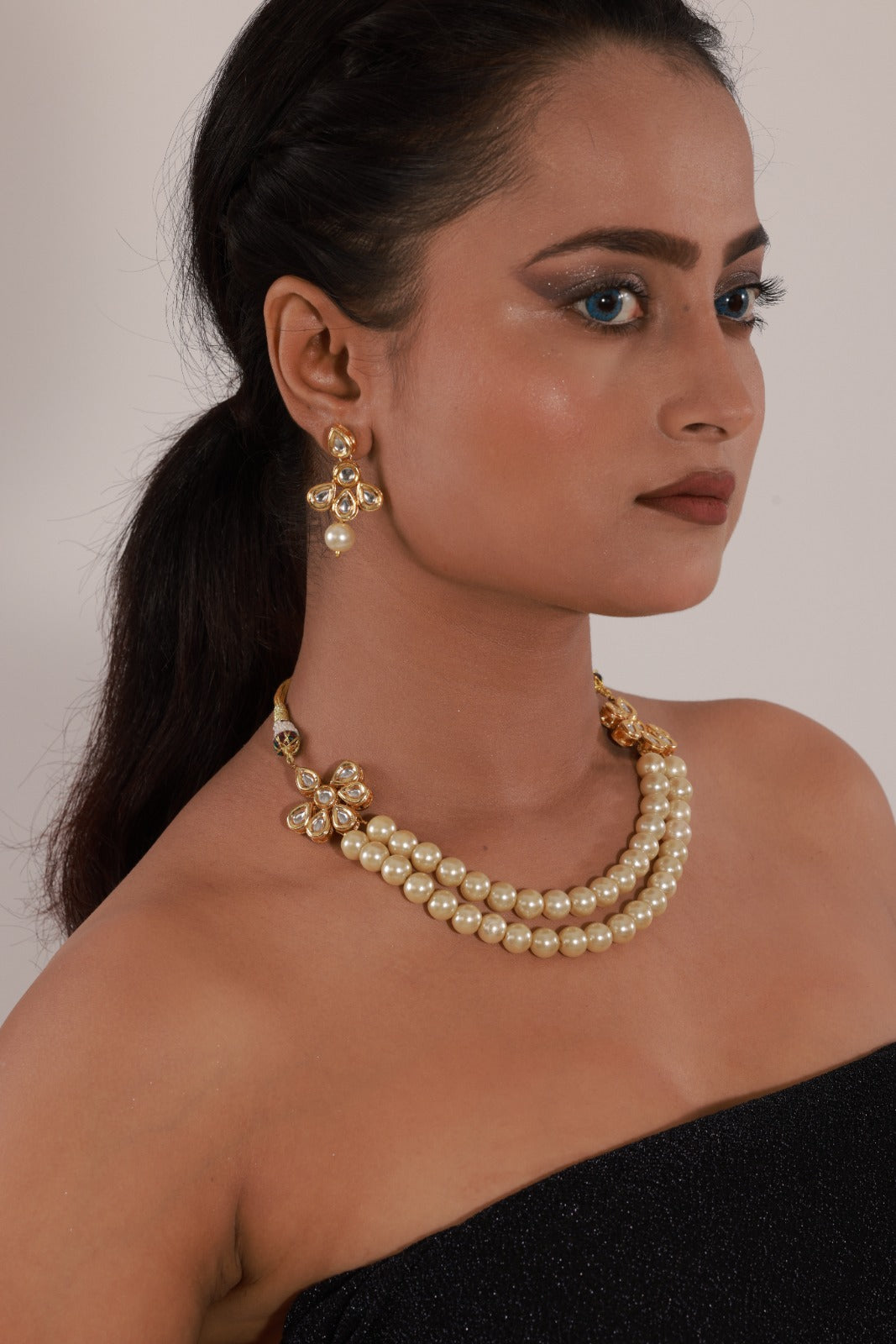 Noorika Pearl Choker Set