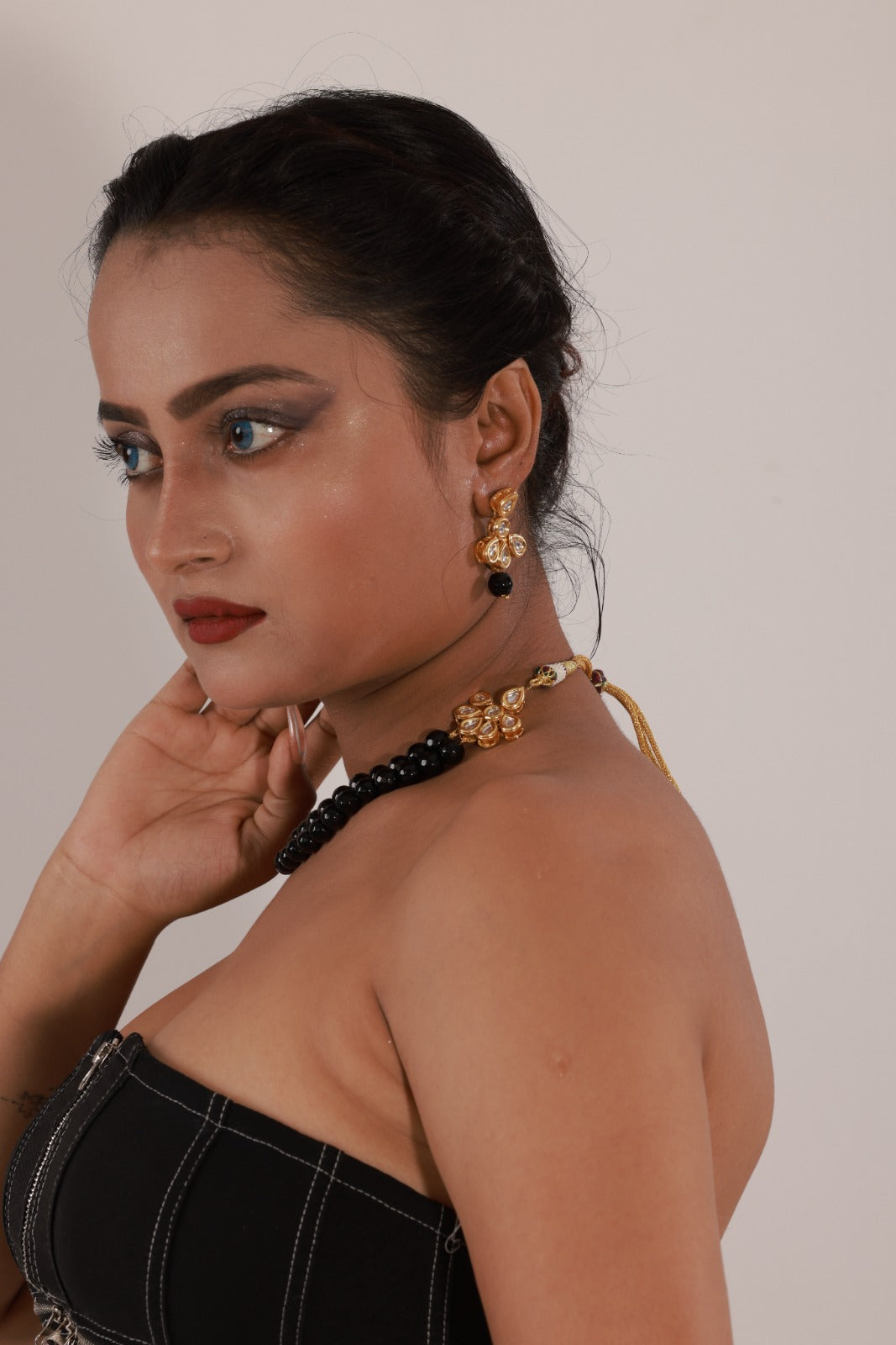 Kavya Kundan Choker Set