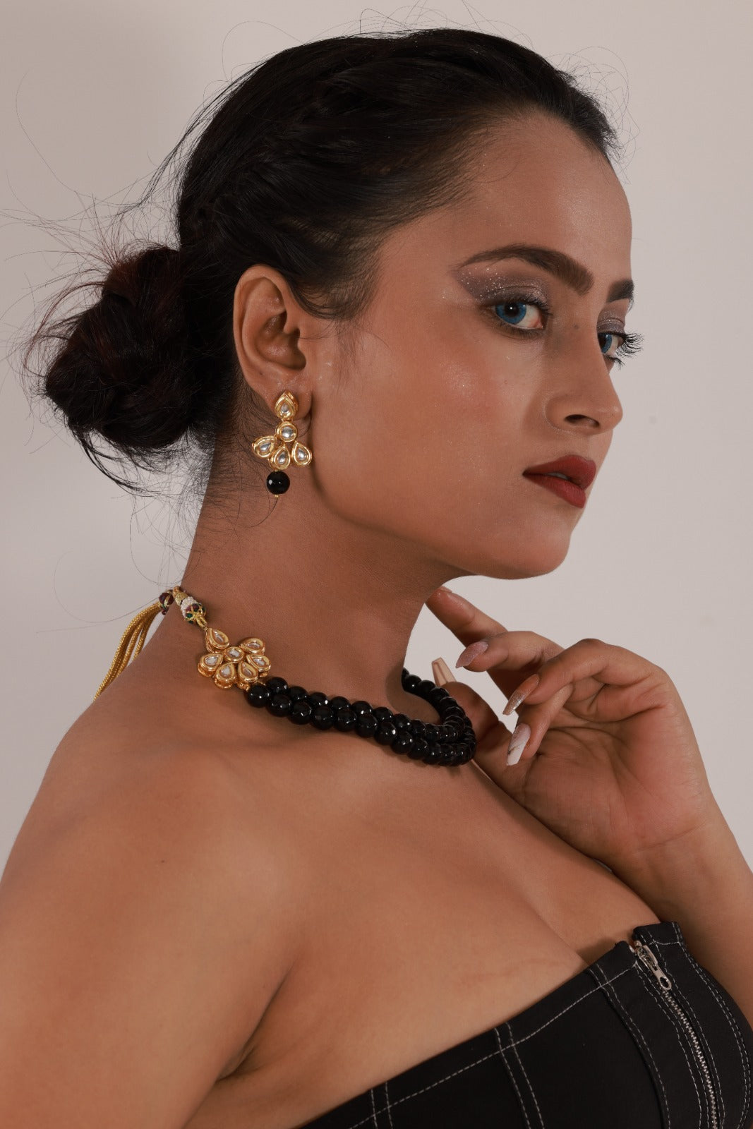 Kavya Kundan Choker Set